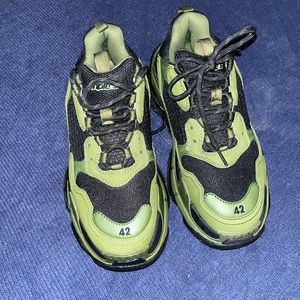 balenciaga tripple s